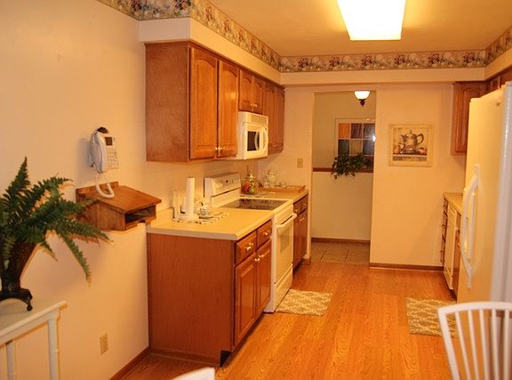 3rd image of 1236 Melwood Dr