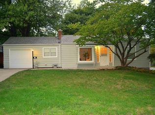 301 Flora Dr, Champaign, IL 61821