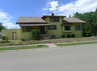 1204 5th Ave S, Lewistown, MT 59457