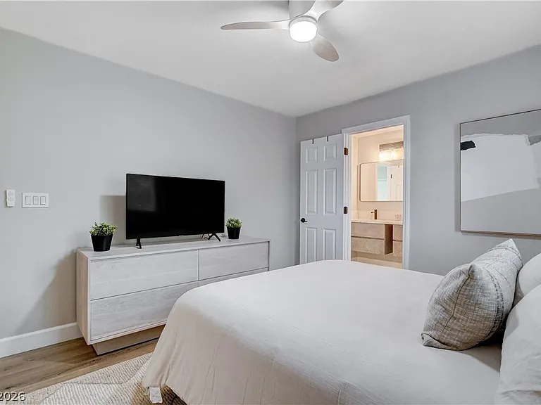 10400 Raining Sky St — Photo 29