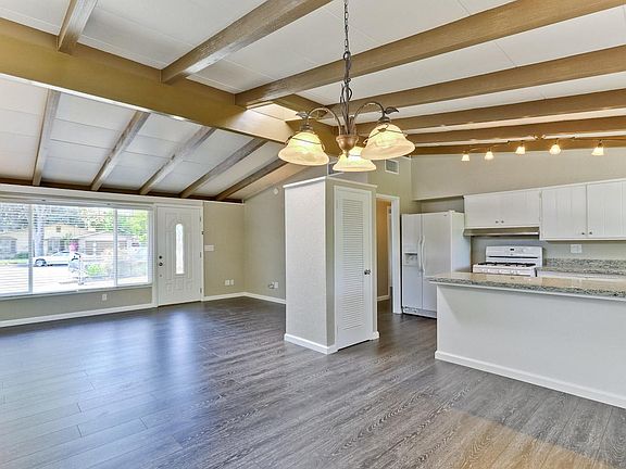 5th image of 1190 Skylake Ct