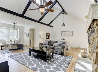 6046 Windjammer Dr, Tega Cay, SC 29708