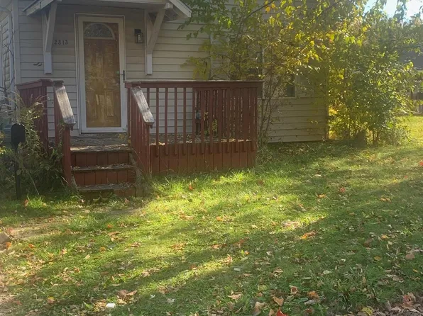 2313 S Rundle Ave, Lansing, MI 48910