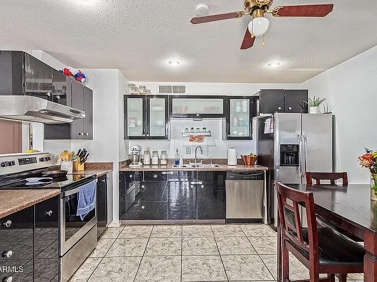 3314 W Port Au Prince Ln — Photo 7