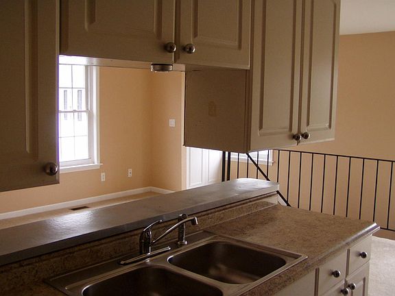5th image of 1494 Wingate Blvd