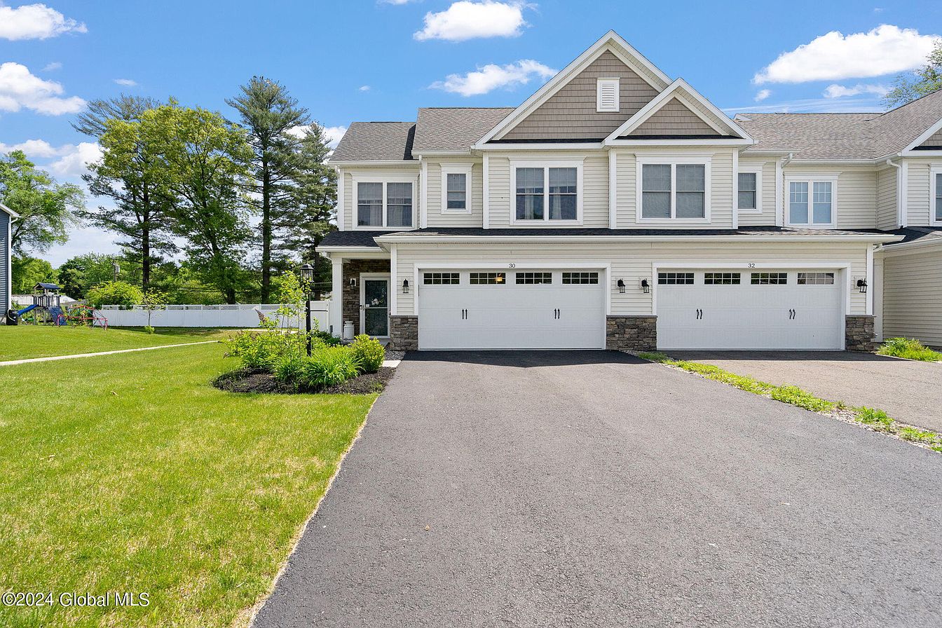1st image of 30 Hillard Lane