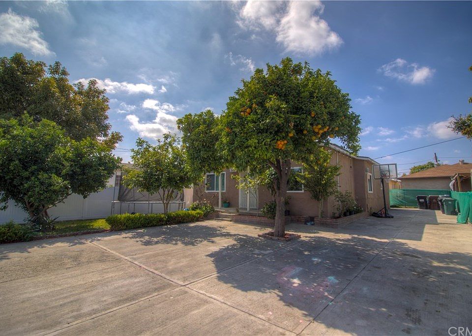 2nd image of 2419 E Oris St
