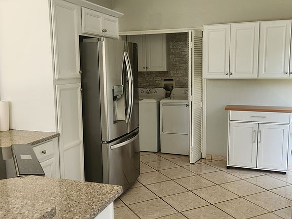 5th image of 324 Woodbay Ct