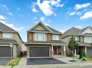 563 Egret Way, Ottawa, ON K2J0E3
