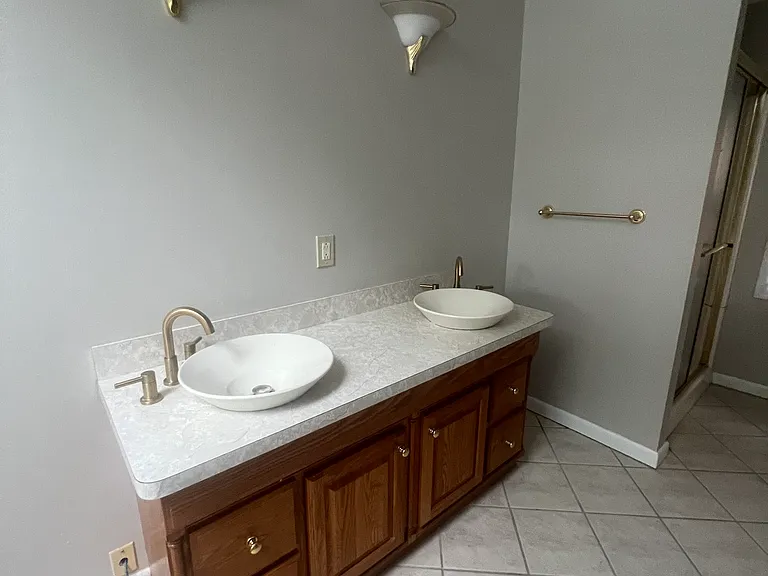 3634 Runnymede Blvd — Photo 53