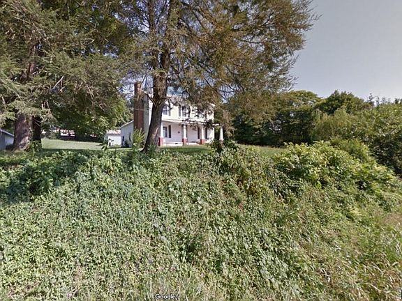 5th image of 111 College St
