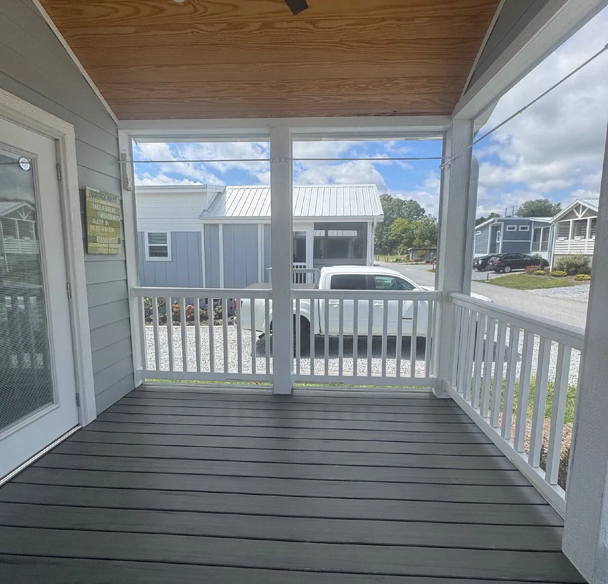 1 bed, 1.0 bath, 399 sqft, $1,600 — Photo 3