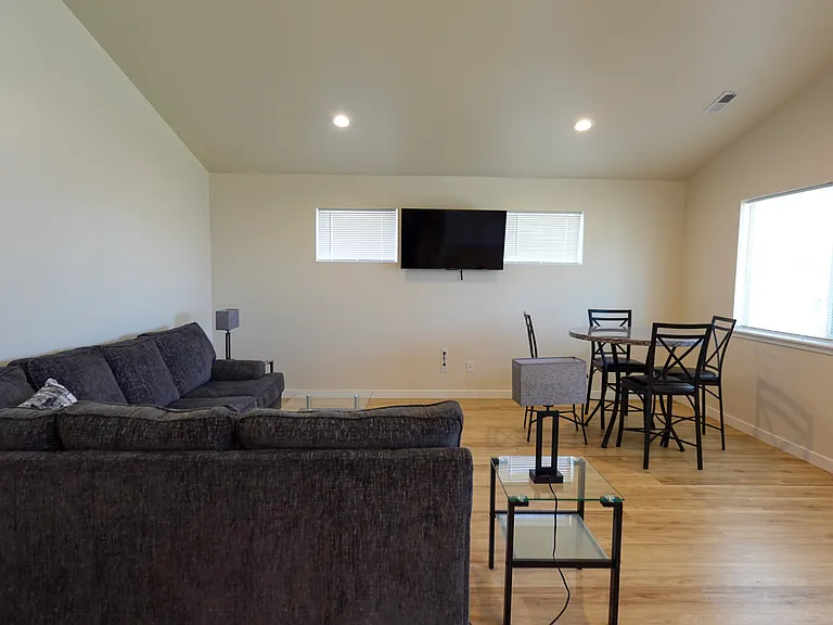 123 9th Ave #39 — Photo 9