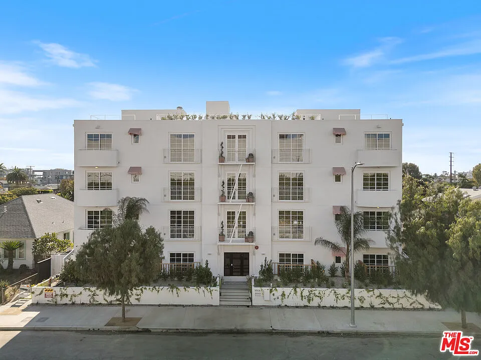 Building Photo - 11908 Exposition Blvd #403