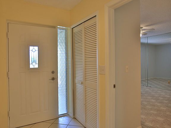 5th image of 110 Oakmont Ln