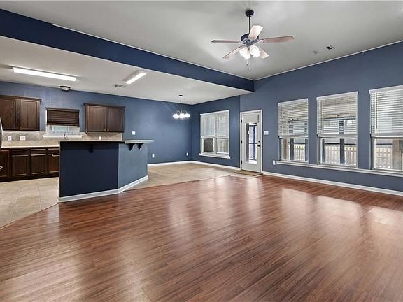 2nd image of 41905 Snowball Cir