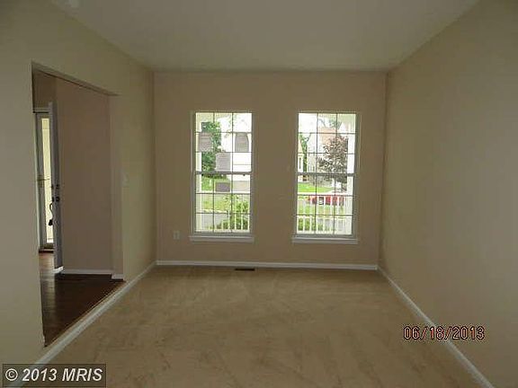 4th image of 5124 Macnamara Dr