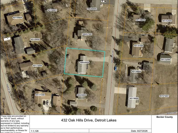 432 Oak Hills Dr, Detroit Lakes, MN 56501