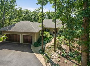 1340 Edgewood Ln, Northbrook, IL 60062