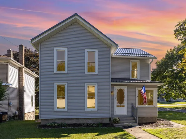 7436 Seaman St, Sodus Pt, NY 14555