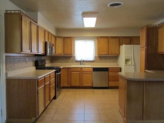 2nd image of 1043 Pecan Ct SE