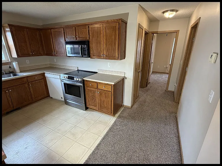 625A W Market St #A — Photo 13