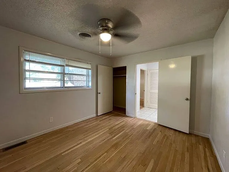 1005 N 19th St — Photo 11