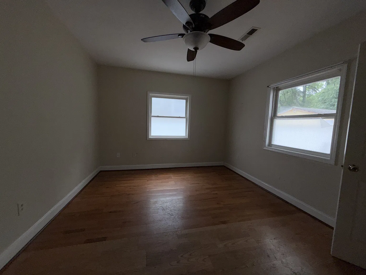506 S 7th St - 1 — Photo 3