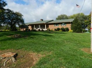 2210 Old Lewis Rd, Johnson City, TN 37601