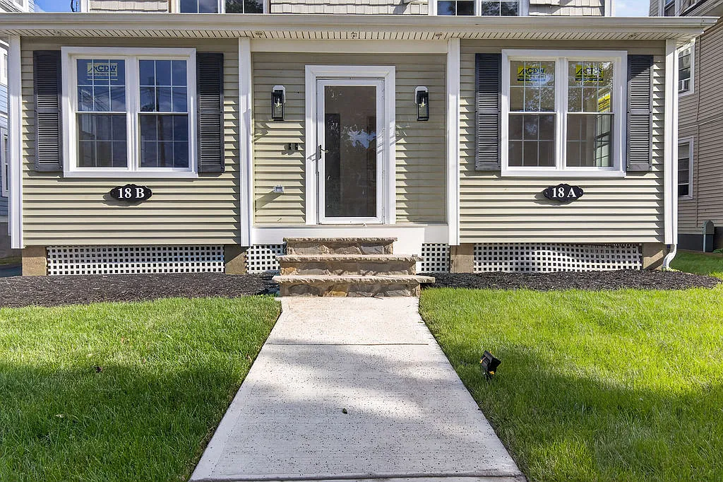 3 bed, $6,500 — Photo 1