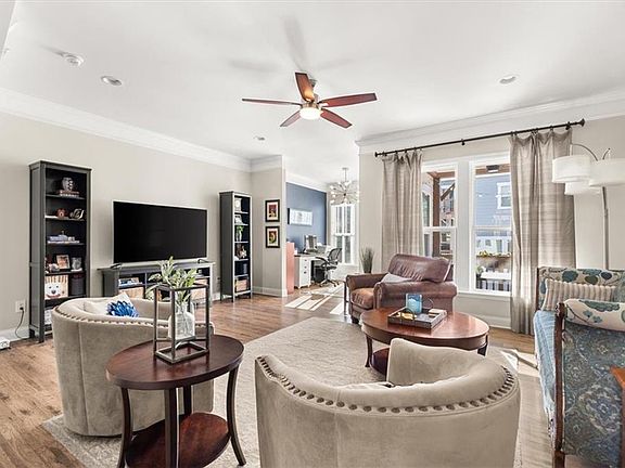 5th image of 1996 Bryant Park Ln