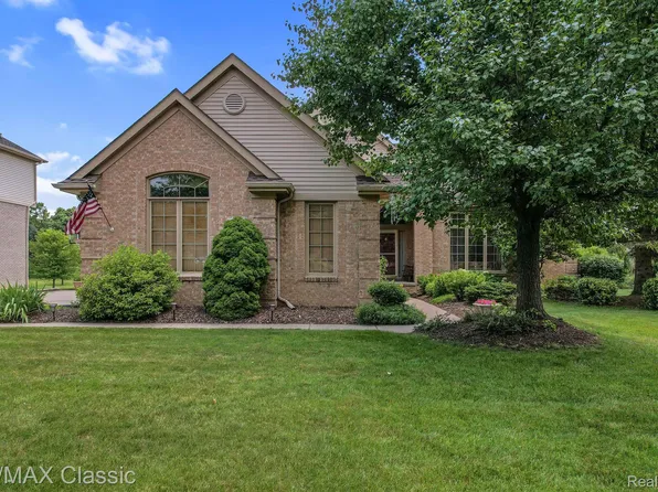 5924 Lovewood Ct, Canton, MI 48187