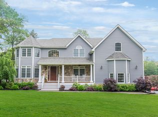 9 Berdone Ct, Denville, NJ 07834