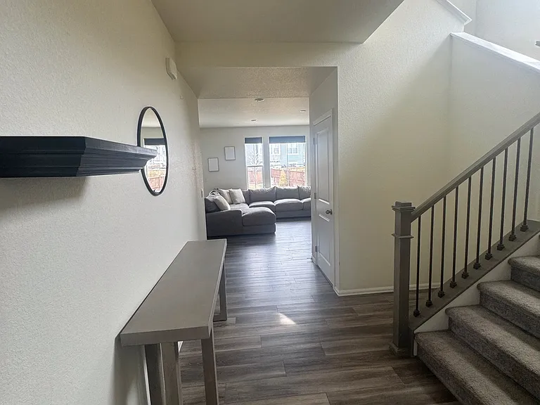 956 Gooseberry Ct — Photo 10