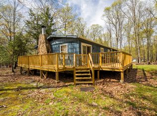 159 Cottonwood Dr, Hawley, PA 18428