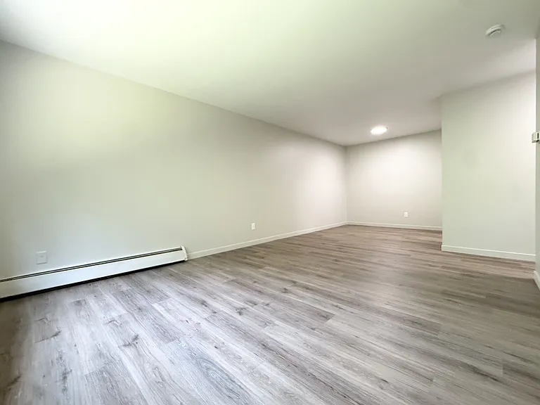 2060 Allen Blvd #22 — Photo 4
