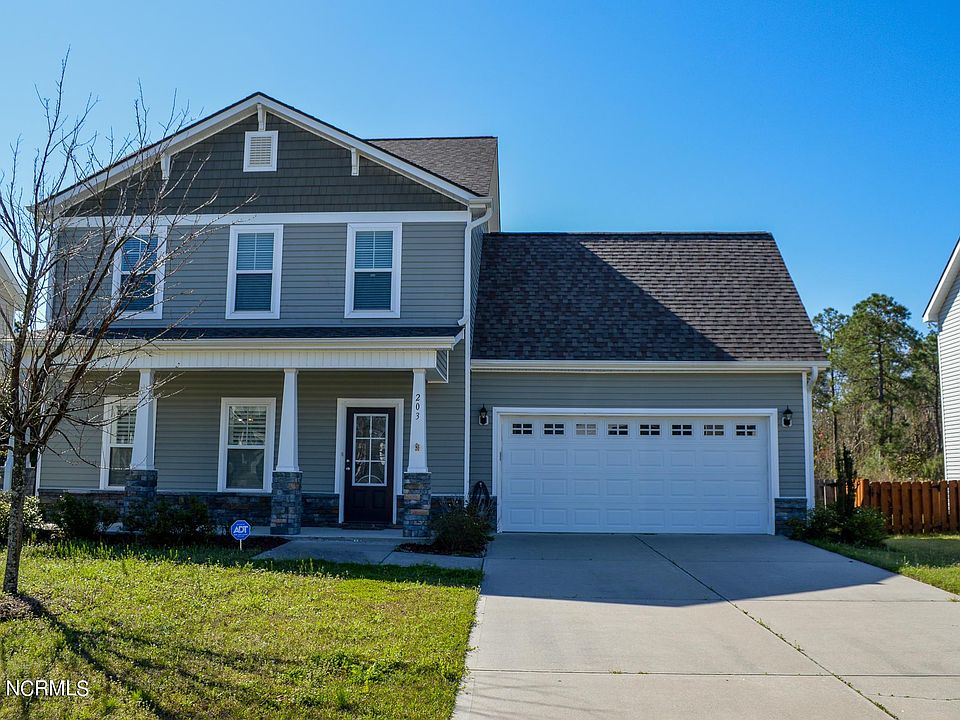 1st image of 203 Admiral Ct