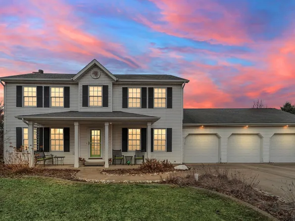 406 Sara Ln, La Porte, IN 46350