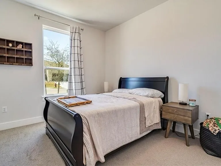 220 Sawtooth Mountain Way — Photo 5