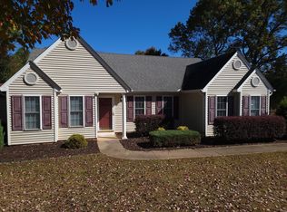 324 Weeping Willow Dr, Seneca, SC 29672