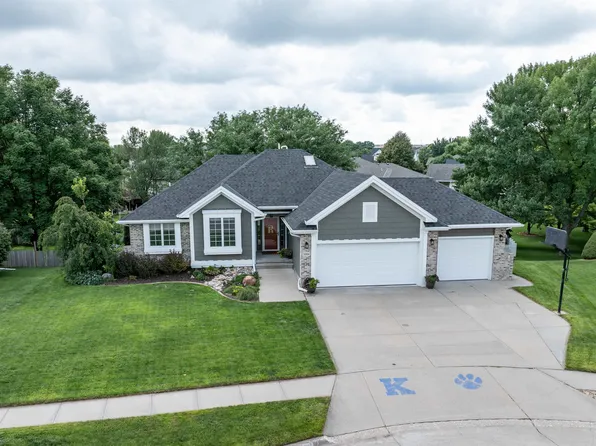 5204 G Avenue Pl, Kearney, NE 68847