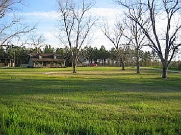 2nd image of 933 Lavada Rd