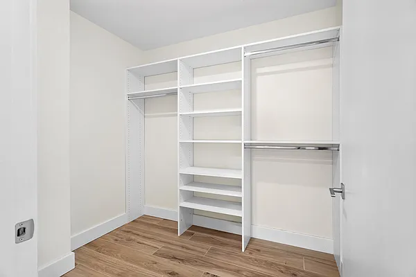 Rented by Safdie Realty Group | media 82