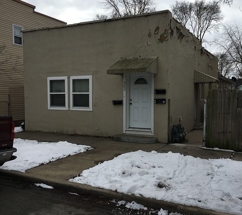 1st image of 562 Elwood St
