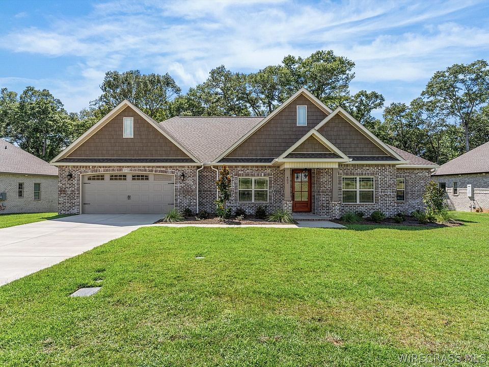 1st image of 402 Bella Dr