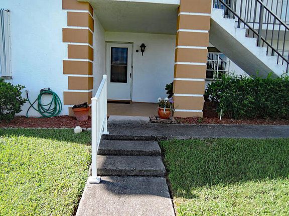3rd image of 1203 S Lakes End Dr #1