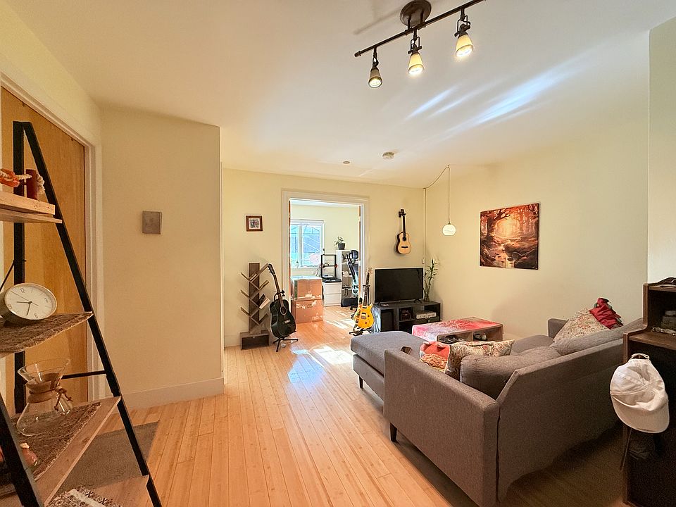 1st image of 1735 Caton Ave APT 2D