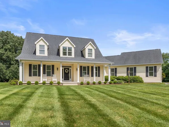 39 Owensville Rd, West River, MD 20778