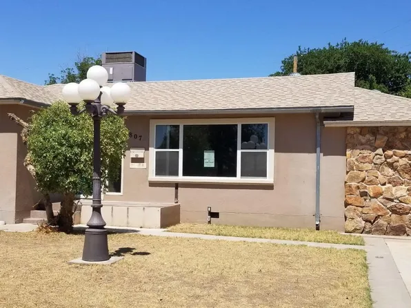 807 N Edwards St, Carlsbad, NM 88220