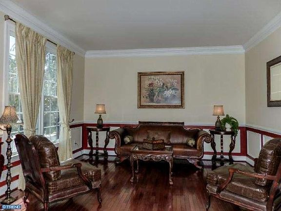 4th image of 34 Alyssa Dr